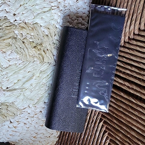 Furla black hard eyeglass/sunglass case with lens wipe - Picture 8 of 9